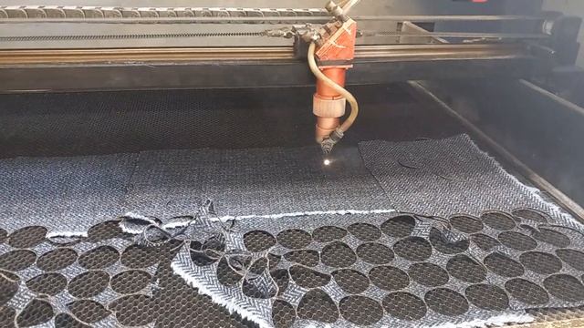лазерный резак, laser cutter