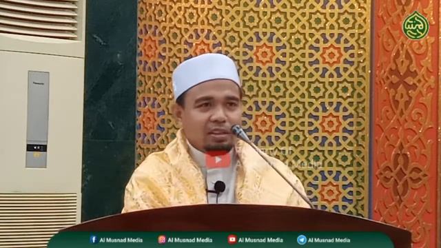 [Live] Kajian Kitab Muwatho' - Buya DR Zulhendri Rais. MA