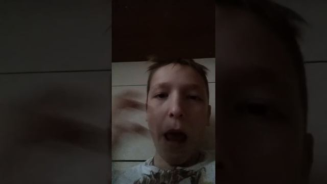 Где ее лаки и подписки?