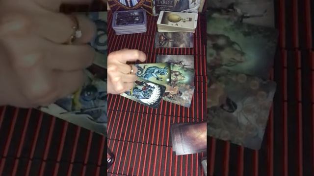 Есть ли на мне негатив?Расклад на Таро 🔮