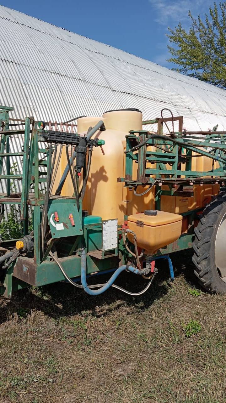 Продам Опрыскиватель Барс 3000, 24 м, Краснодарский край
