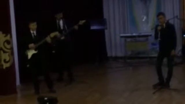 Виа дискач в лицее Арыстан