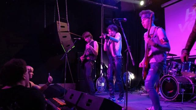 High Voltage - Bad Boy (Live at SK Bar)