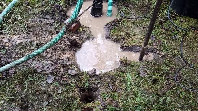 разведочное бурение. такое к сожалению тоже бывает, не всем везет. бурежка на холме ...