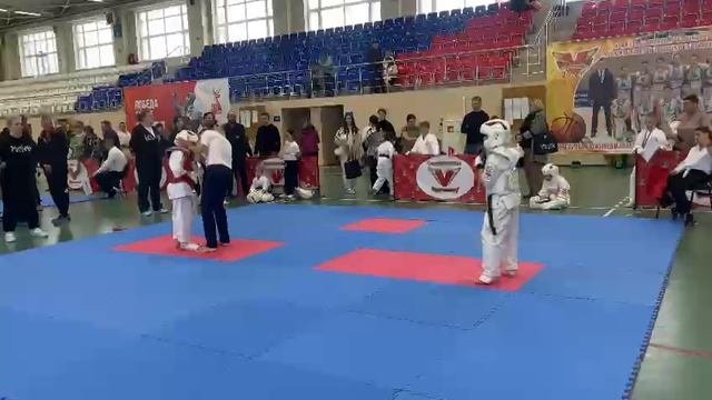 ae08dc1b2f884acdb9e6f67f76af9f71.mp4