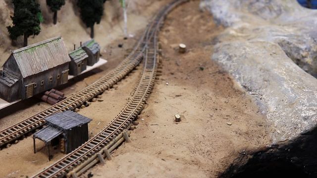 019 (PT1): How To Add Scenery To Model Railroad Mountains