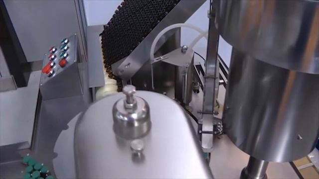 🔥Riempitrice e tappatrice per bottiglie di plastica XL-12 extra video Minipress.ru
