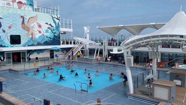 Dream Cruises Singapore: A Staycation at Sea