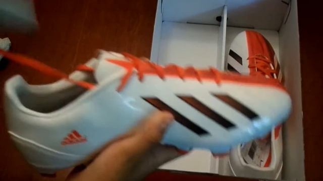 Unboxing :: New Messi F10 Adizero