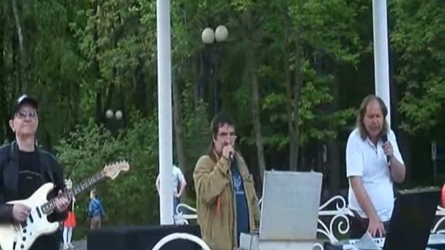 Месяц май в Измайловском парке Ч 12
