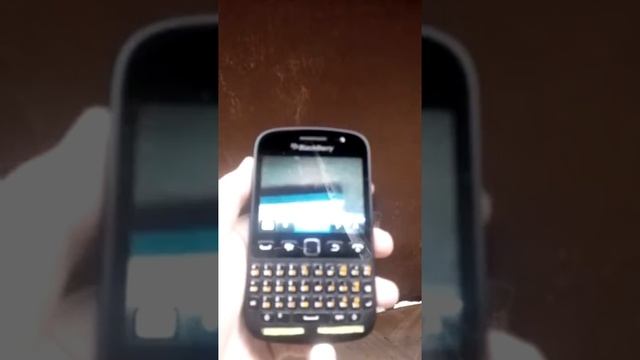 BlackBerry 9720 обзор