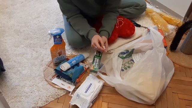 Купили ледянки. Прокатились на горках.