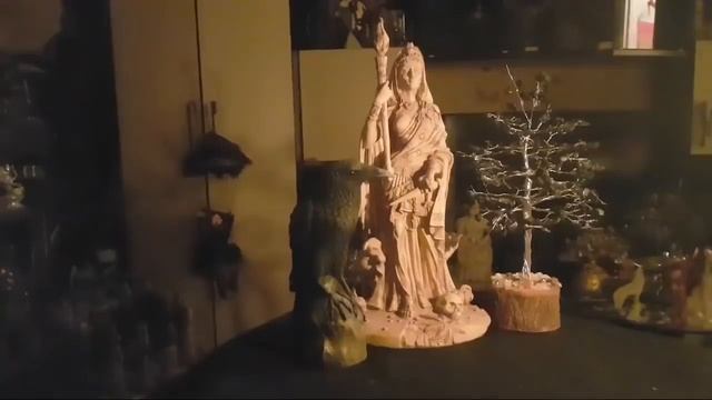 ВЕДЬМА У ВЛАСТИ ,  АБСУРД    ВЕДЬМИНА ИЗБА   ИНГА ХОСРОЕВА