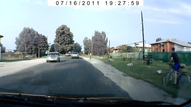 ребята отжигают, полицаи отдыхают