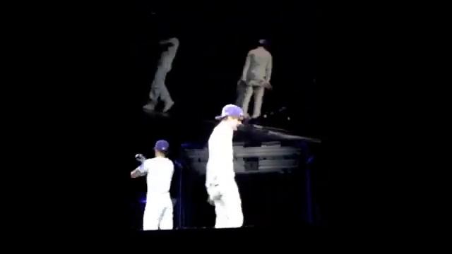 Runaway Love- Justin Bieber LIVE-