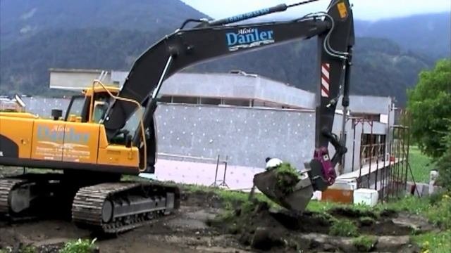 MUTTERBODEN ABTRAGEN / Firma Alois Danler Weerberg Erdbau-Erdbewegung