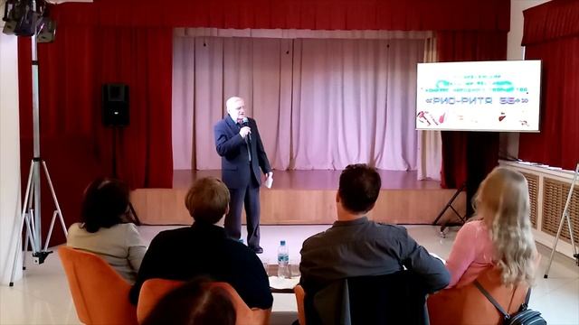 ГАРМОНЬ ЛЮБИМАЯ! -  читает автор Анатолий Барков.