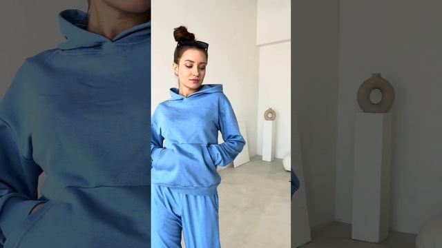 Спортивные голубые