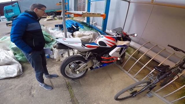 ЯВА СТАРУШКА. ХУЛИГАНИМ ПО ГОРОДУ. ИСТОРИЯ СКУТЕРИСТА