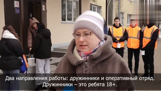 На улицах Вологды агитбригада закрашивает граффити с рекламой наркотиков