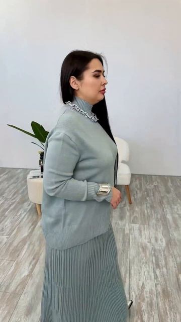 Костюм с юбкой трикотажный мятный