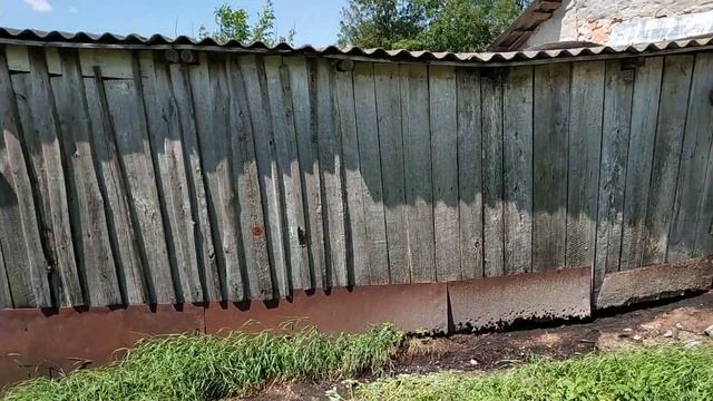 Не про мед і не про бджоли але батьківський поріг