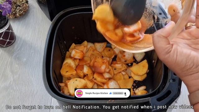 AIR FRIED ROASTED POTATOES AND ONIONS RECIPE. COOK POTATOS IN THE AIR FRYER EASY