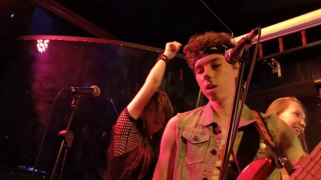 High Voltage - Girls, Girls, Girls (Motley Crue Cover)