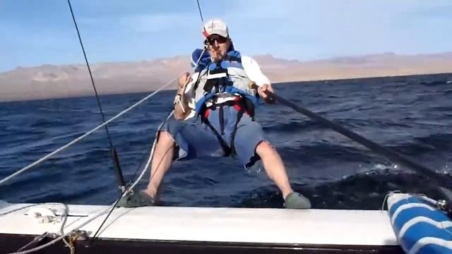 Hauling @$$ downwind w/ Just a Jib! Lake Mohave, Miracle 20