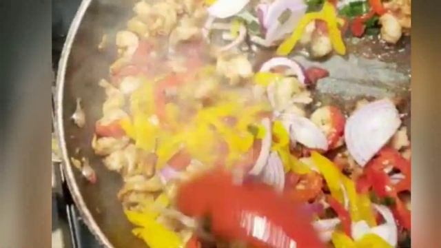 Honey soya and garlic shrimps stir fry with vegetables