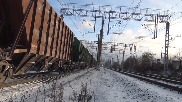 Электровоз ВЛ10у-598 с грузовым поездом. Станция Обухово 2017
