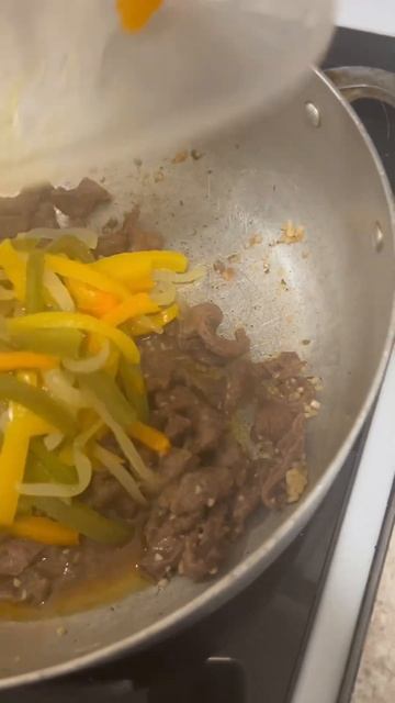 Have you ever ate pepper steak n rice? #foodblogger #explore #contentcreator #subscribe #food #fypシ