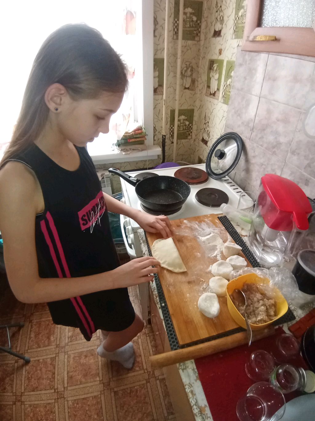 готовим чебуреки 😋