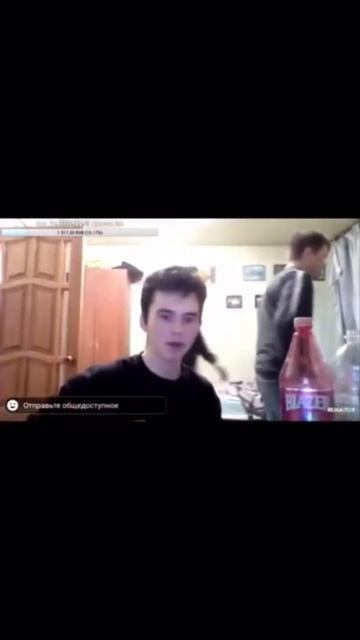 что творит этот стример  #shorts #memes #stream