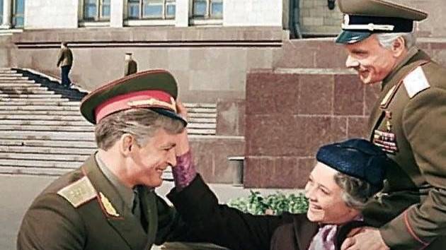 Екатерина Васильева. От героев былых времен на саксафоне