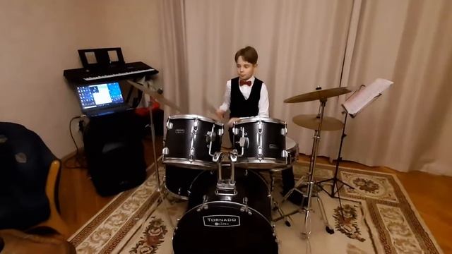 Левичев Даниил 12 лет - Swing medium 2 beat.