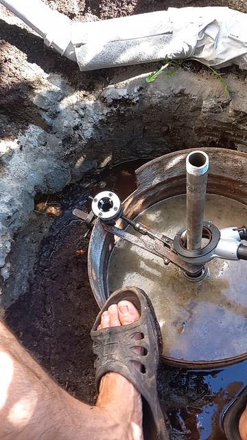 Клупп или плашка? Чем нарезать резьбу на трубе?