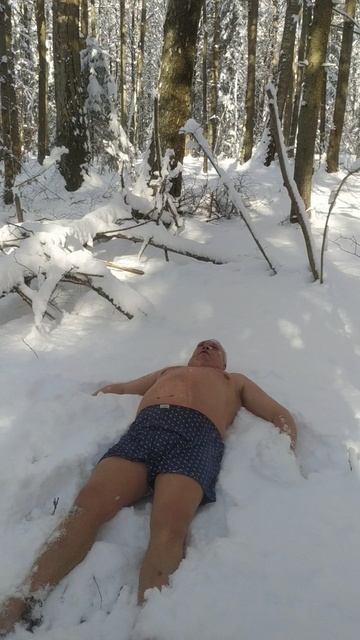 Закаливание снегом, 16.02.2025 г. Температура воздуха -6 градусов.
