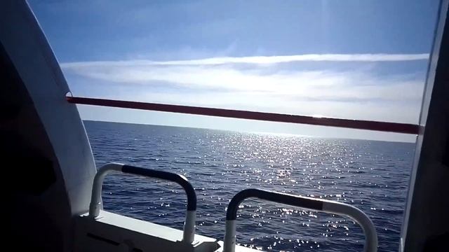 Метеор-048.  Красота Онежского озера. Вид с прогулочной палубы и с кормы. Солнце.