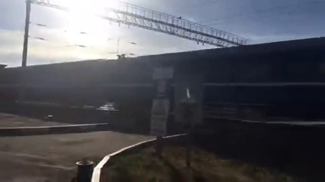 Тепловоз ТЭП-70бс с пассажирским поездом Минск-Киев (прицепной вагоны Минск-Херсон)