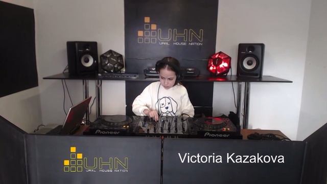 DJ Victoria Kazakova