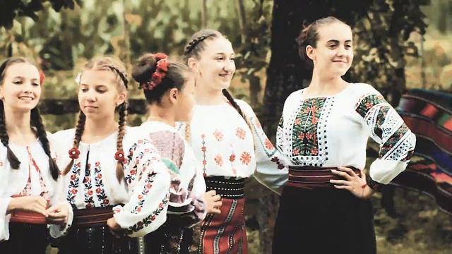 Cristina Ceaus & Orchestra Fratilor Advahov - Toate incep de la femeie