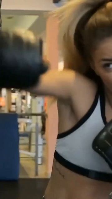 Beginner heavy bag workout for fat loss | Fat Burning Punching Bag Workout | Insane Weight Loss