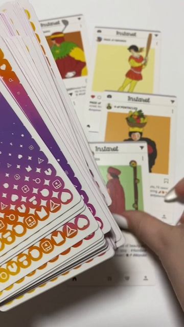 Что на пороге? Гадание на таро расклад онлайн