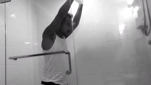 Ice Bucket Challenge - Memento Style