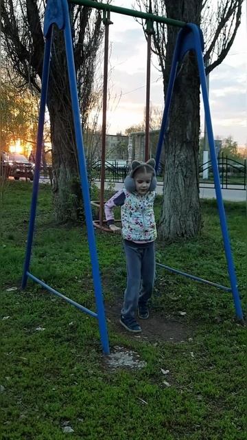 Качели с сюрпризом🥴