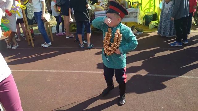 Маленький казачек на ярмарке! Иван Шуваров