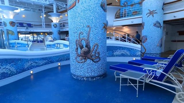 Princess Cruises Sapphire Princess Lido Deck Calypso Pool Bar Horizon Court #loveboatcruising