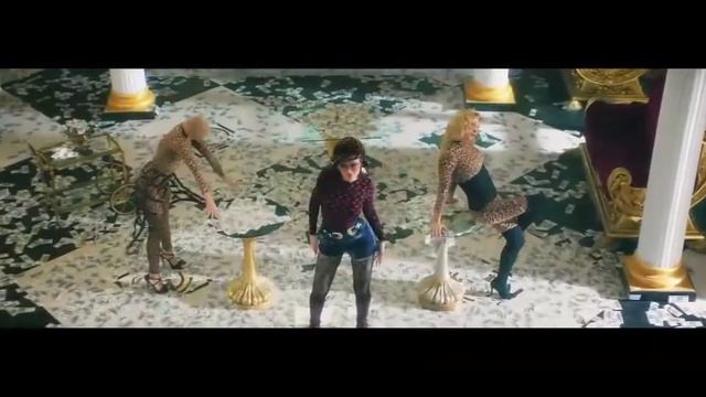 перднула в клипе🤣🤣🤣