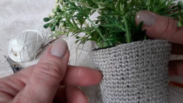 Как обвязать цветочный горшок крючком. Кашпо. Мастер-класс.